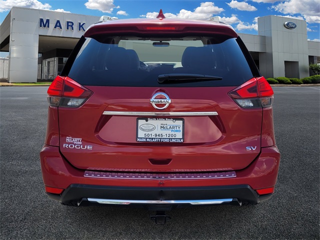 2017 Nissan Rogue SV photo 4