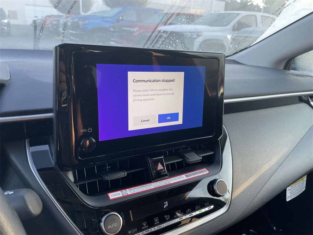 2025 Toyota Corolla LE photo 26