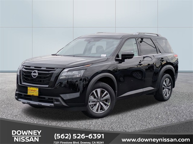 2025 Nissan Pathfinder SL's photo