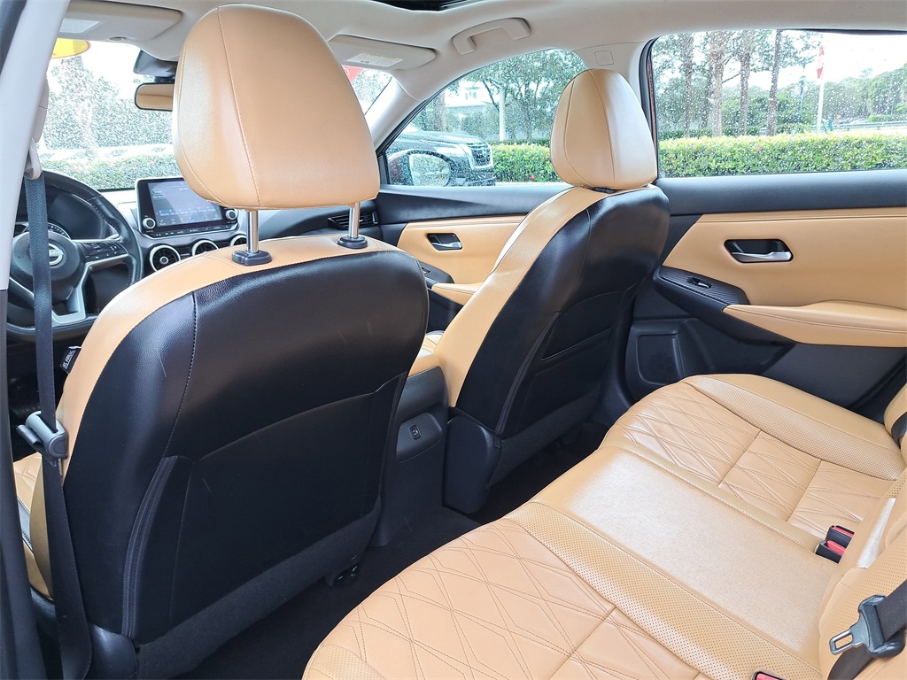 2023 Nissan Sentra SV photo 9