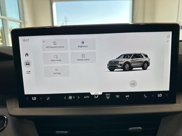 2025 Ford Explorer photo 21