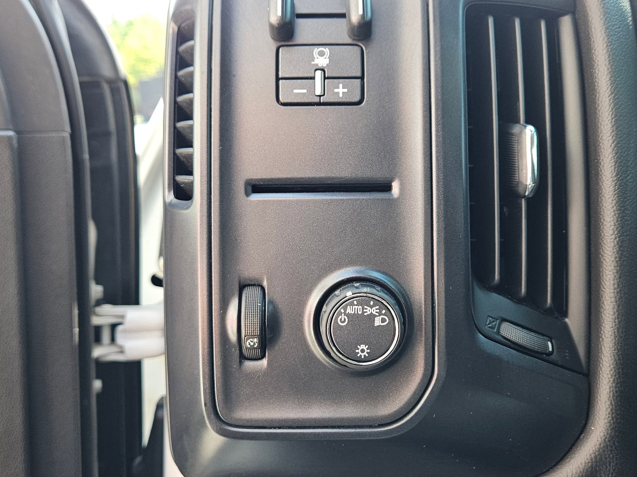 2019 Gmc Sierra HD Base photo 18