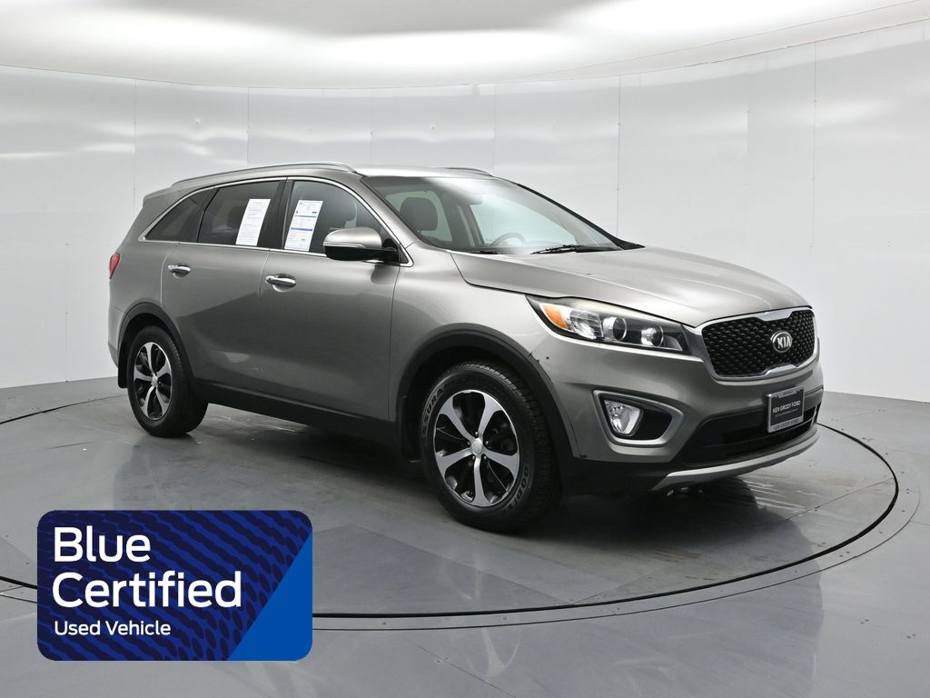 2017 Kia Sorento EX's photo