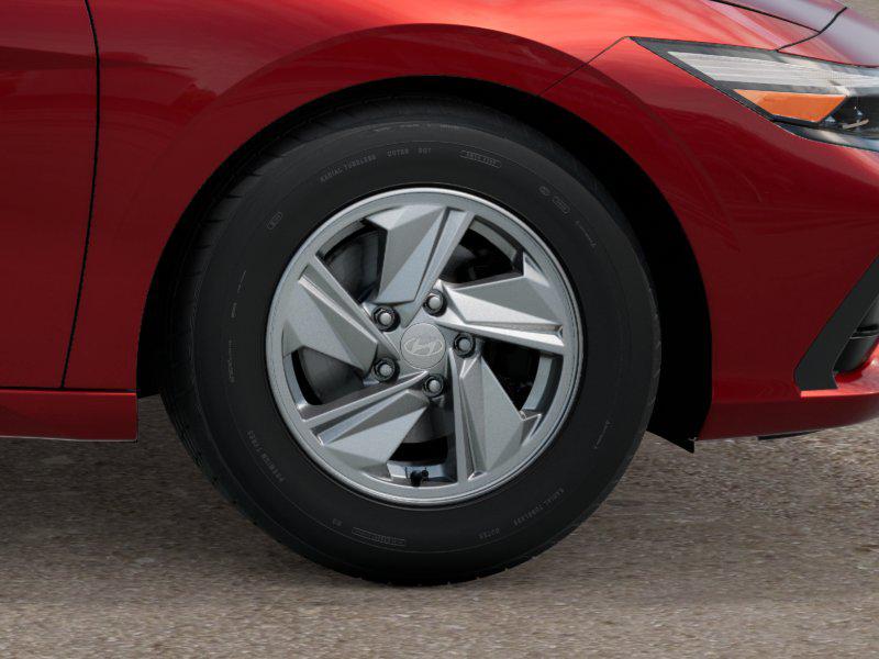 2025 Hyundai Elantra SE photo 8