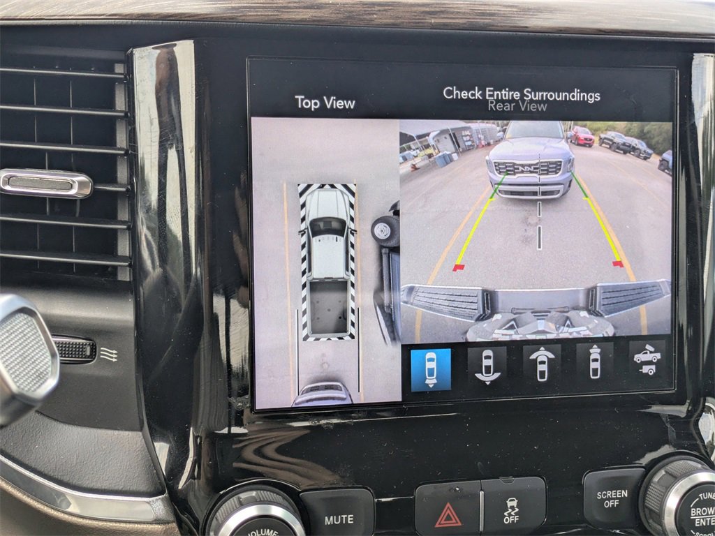 2019 Ram 3500 Laramie photo 23