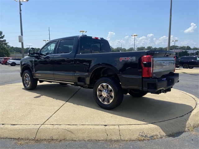 2025 Ford F-350 photo 4