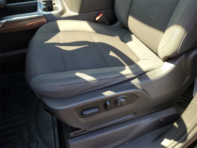 2019 Chevrolet Silverado 1500 RST photo 13