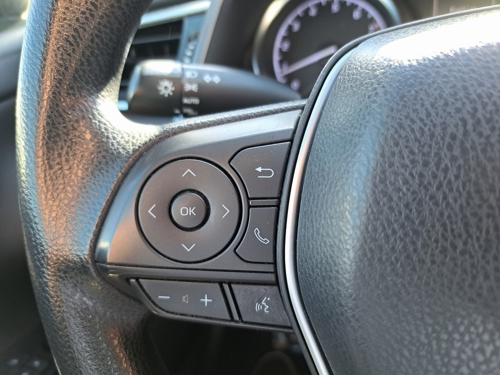 2018 Toyota Camry LE photo 21