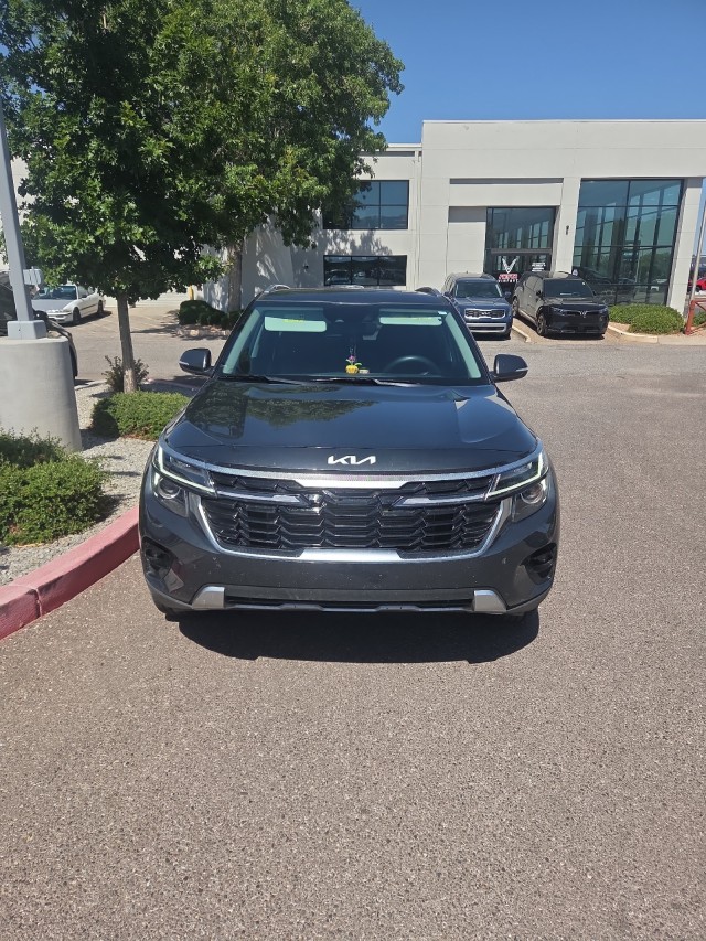 Used 2024 GRAVITY GR Kia EX image 8