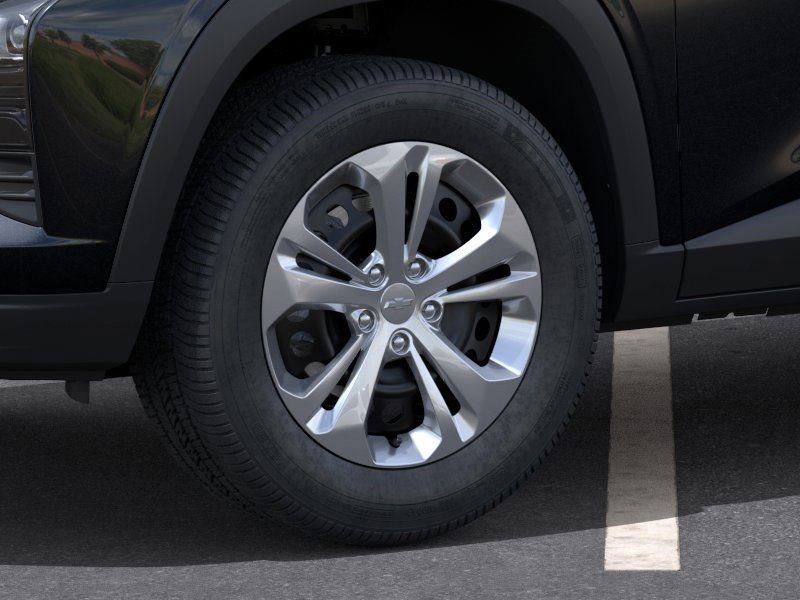 2026 Chevrolet Trax LS photo 4