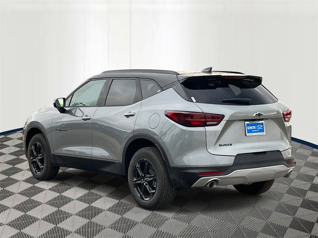 2025 Chevrolet Blazer 2LT photo 4
