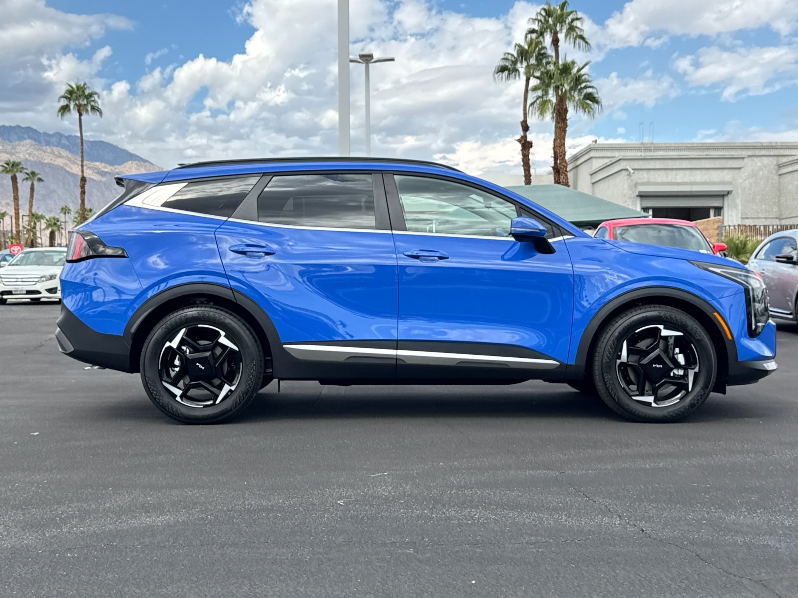 2026 Kia Sportage EX photo 2