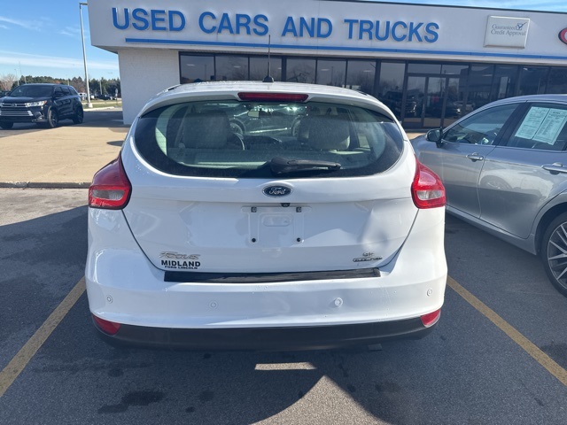 2015 Ford Focus SE photo 4