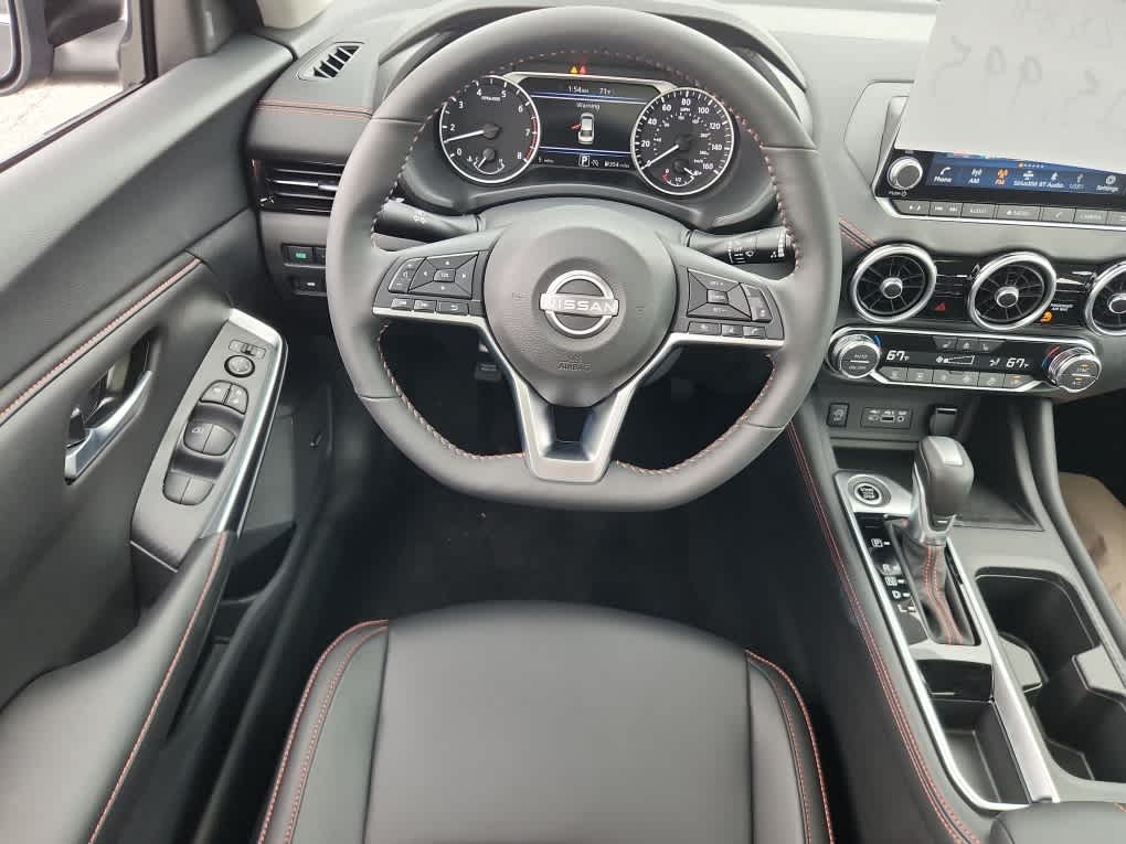 2025 Nissan Sentra SR photo 8