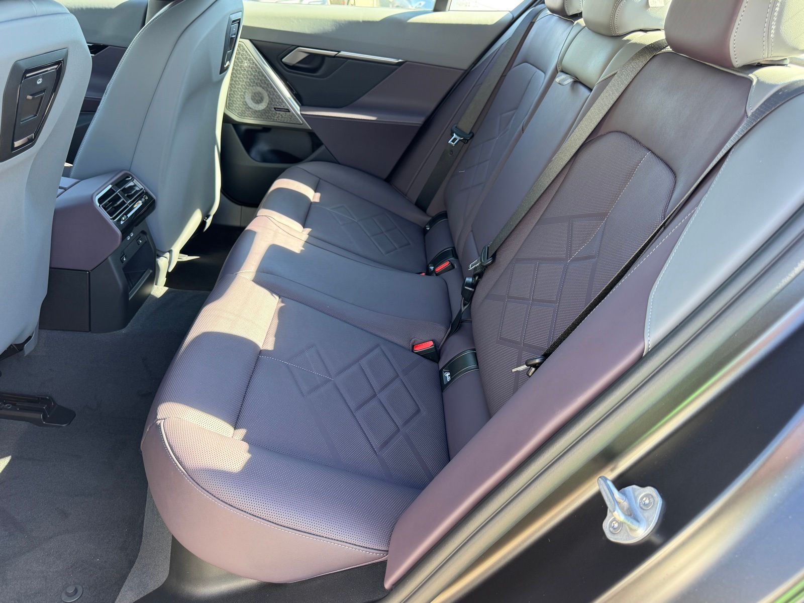 2026 Bmw 550e xDrive photo 23