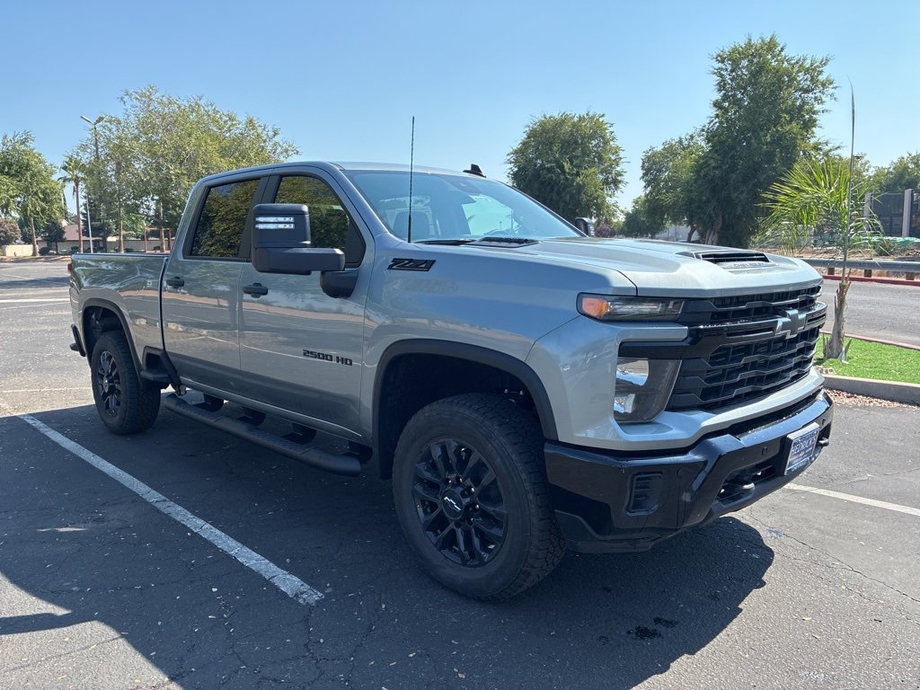 2026 Chevrolet Silverado 2500HD Custom's photo