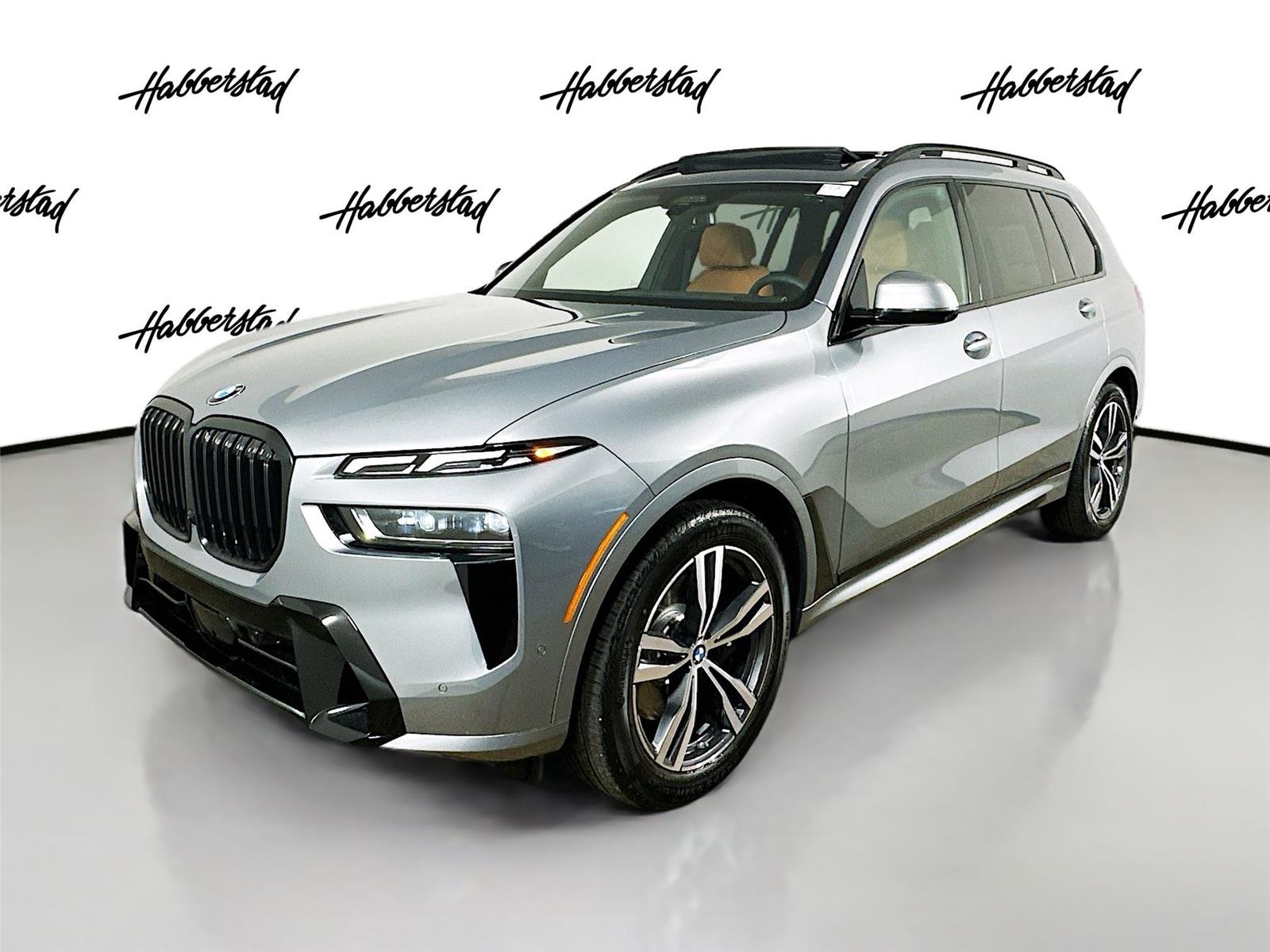2026 BMW X7 40i's photo