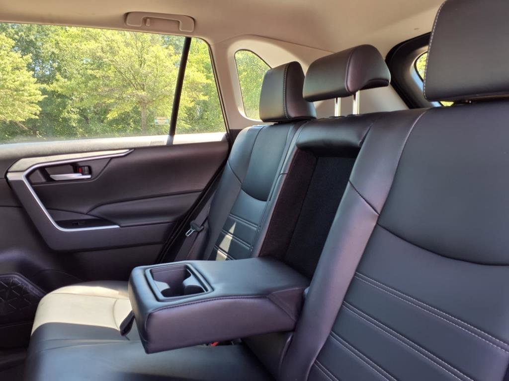 2024 Toyota RAV4 XLE Premium photo 20