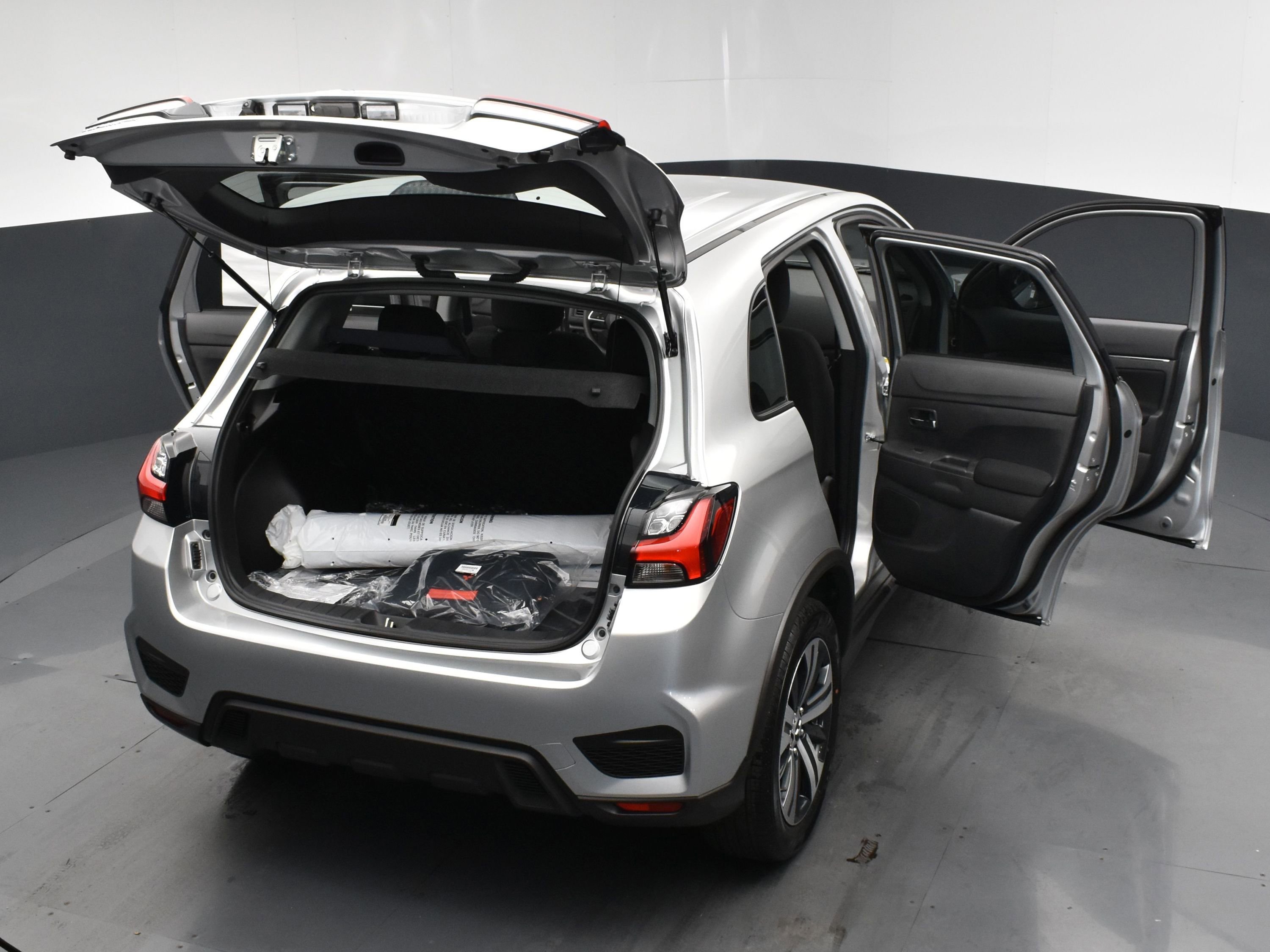 2025 Mitsubishi Outlander Sport SE photo 21