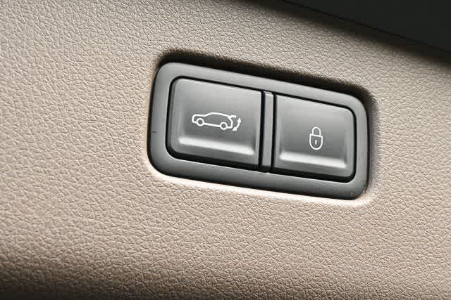 2026 Genesis GV70 2.5T Advanced photo 32