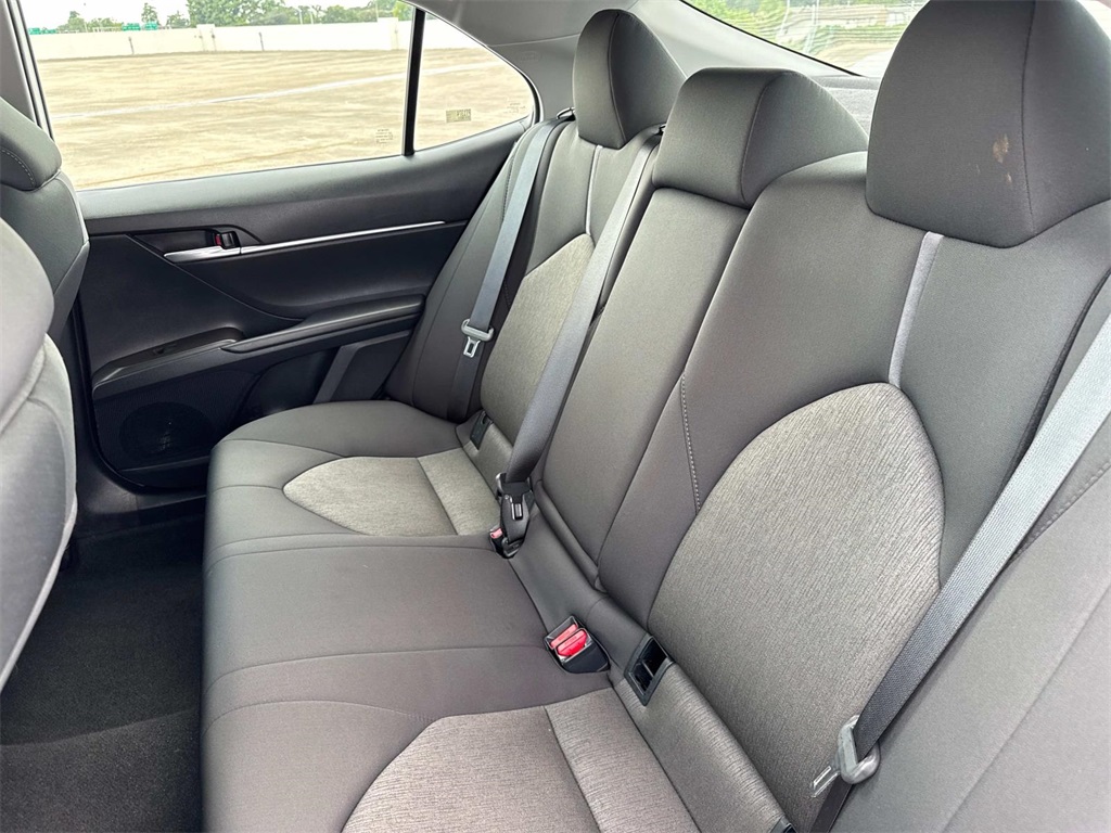 2023 Toyota Camry LE photo 14