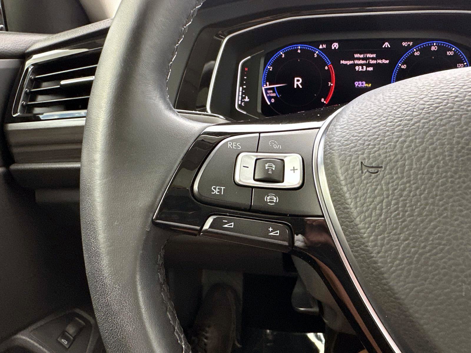 2019 Volkswagen Jetta SEL photo 23