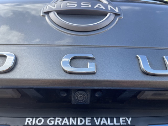 2023 Nissan Rogue SV photo 5