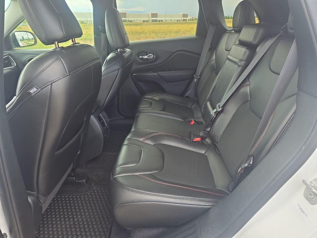2019 Jeep Cherokee Trailhawk photo 15
