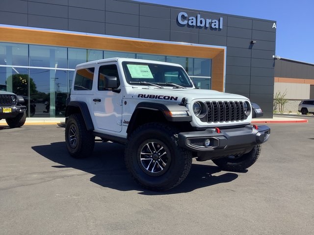 2025 Jeep Wrangler Rubicon photo 2