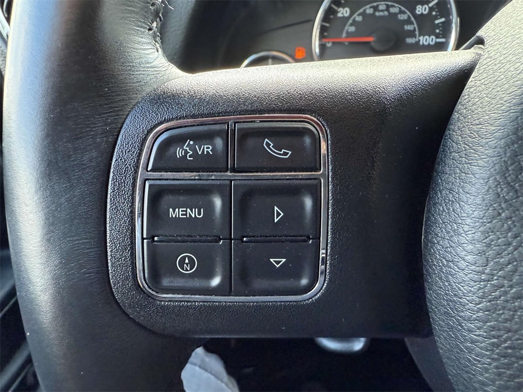 2017 Jeep Wrangler Unlimited Sahara photo 27