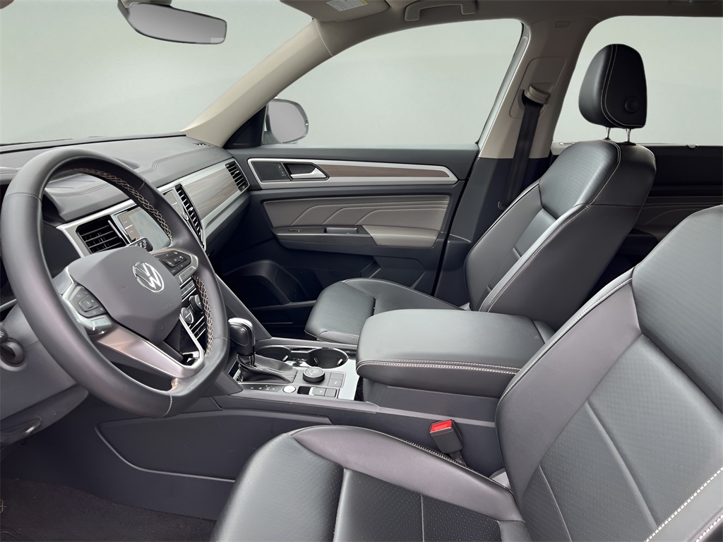 2022 Volkswagen Atlas SEL photo 24