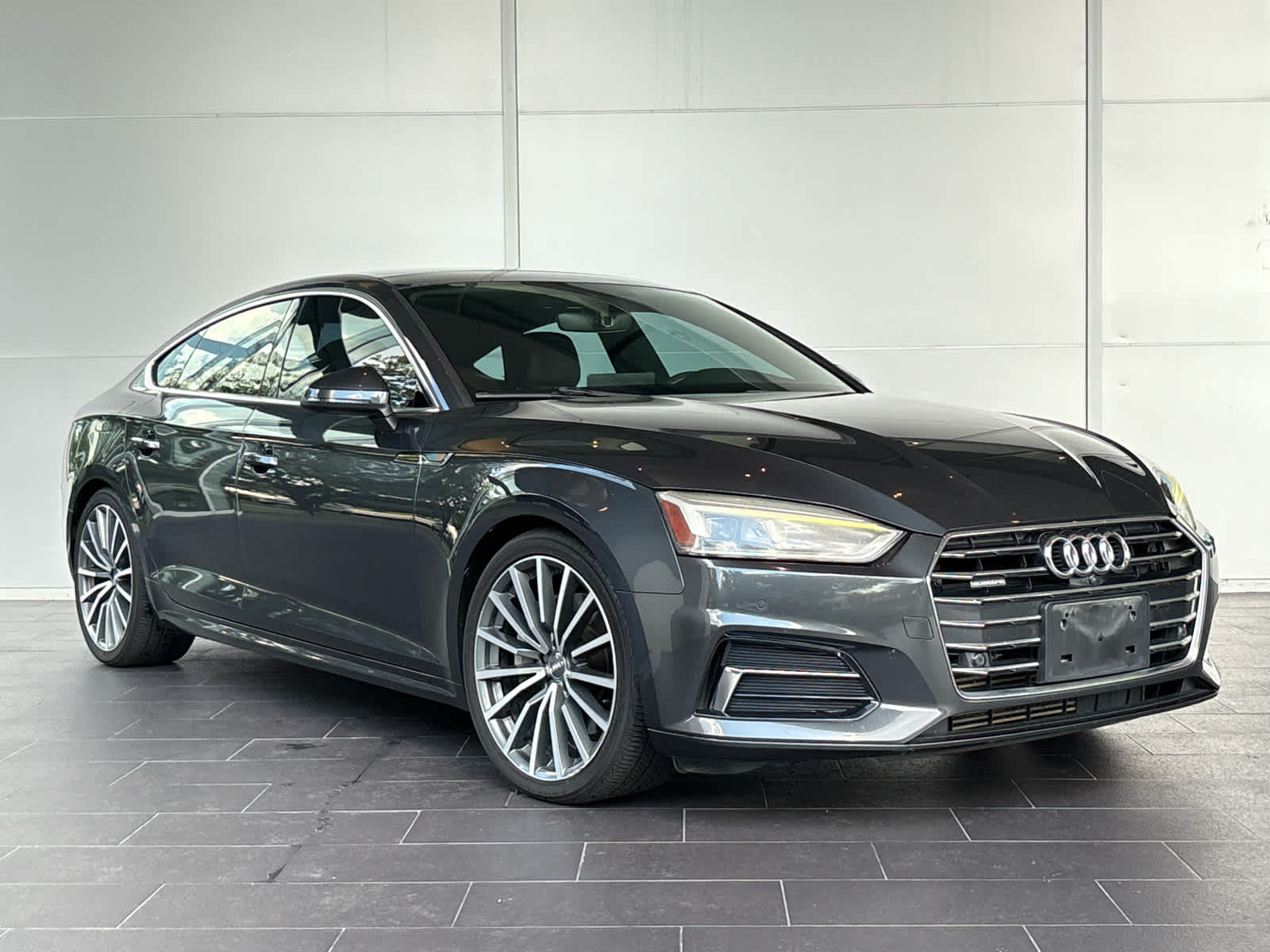 2018 Audi A5 Prestige photo 3