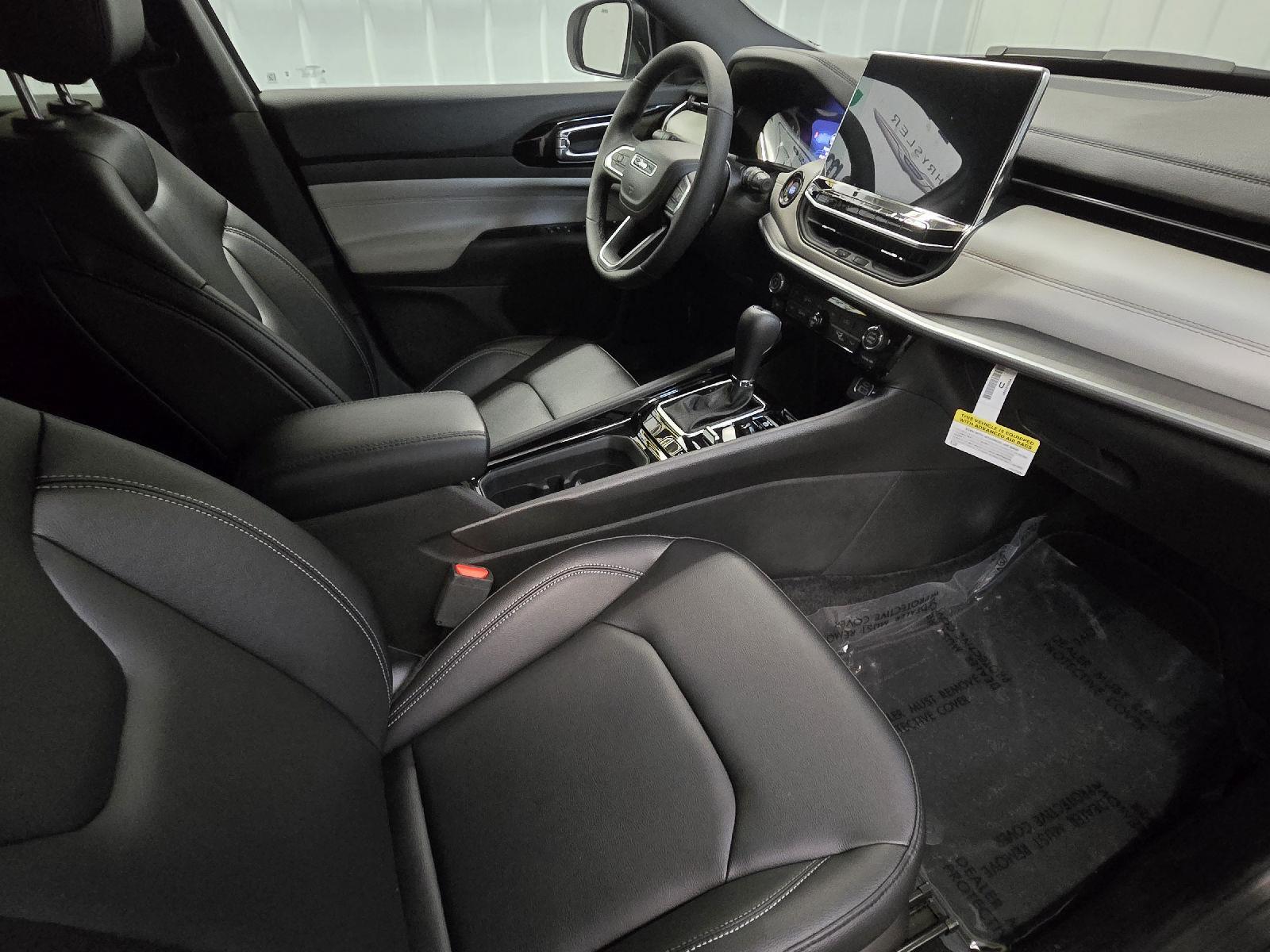 2025 Jeep Compass Limited photo 25