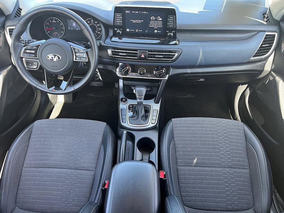 2021 Kia Seltos S photo 16