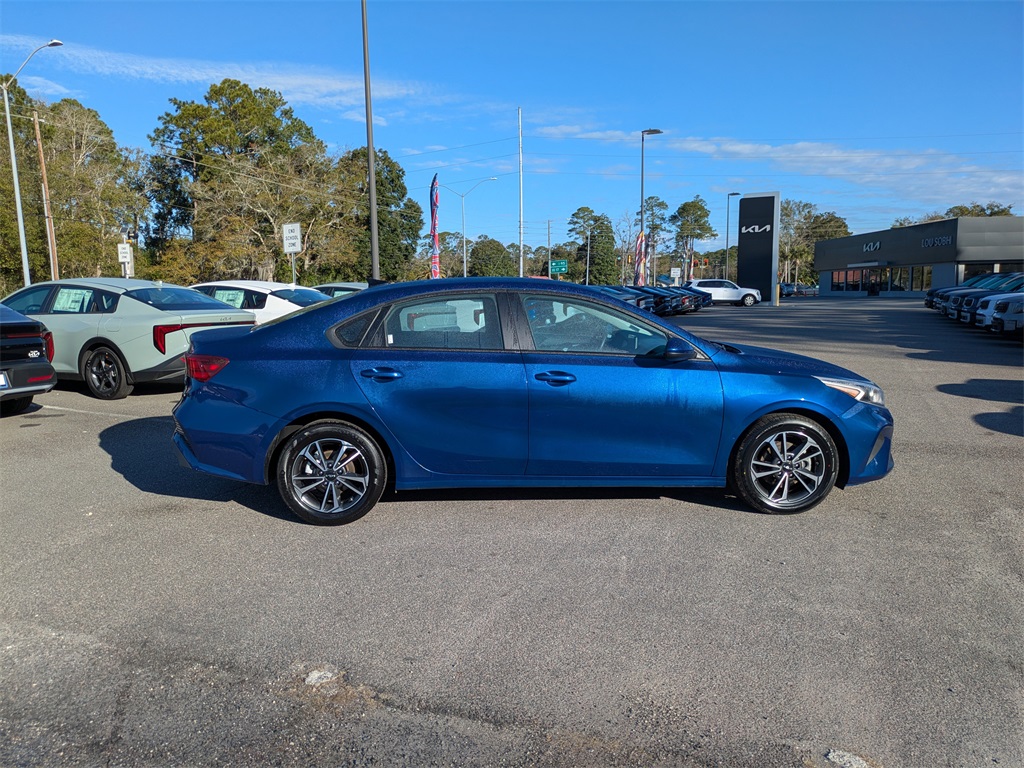 Used 2024 Kia Forte LXS with VIN 3KPF24AD2RE825121 for sale in Brunswick, GA