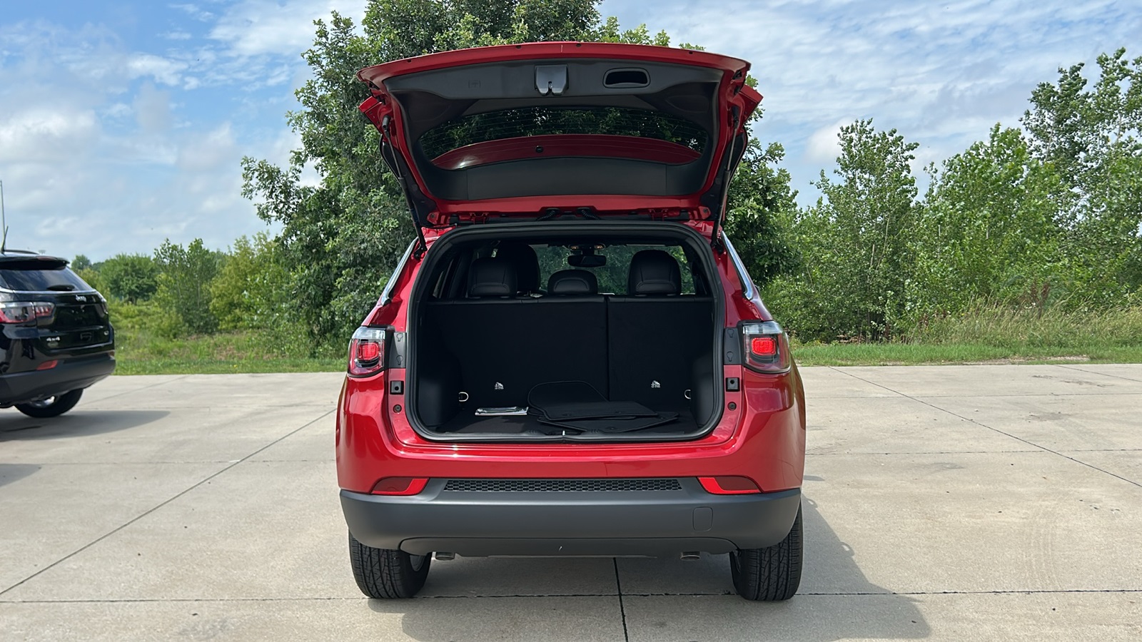 2025 Jeep Compass Latitude photo 14