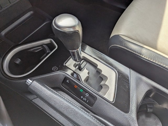 2017 Toyota RAV4 Limited SE Platinum photo 16