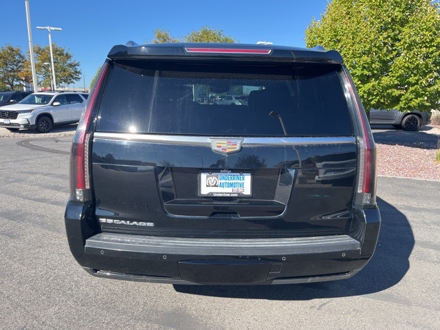 2016 Cadillac Escalade Luxury photo 6