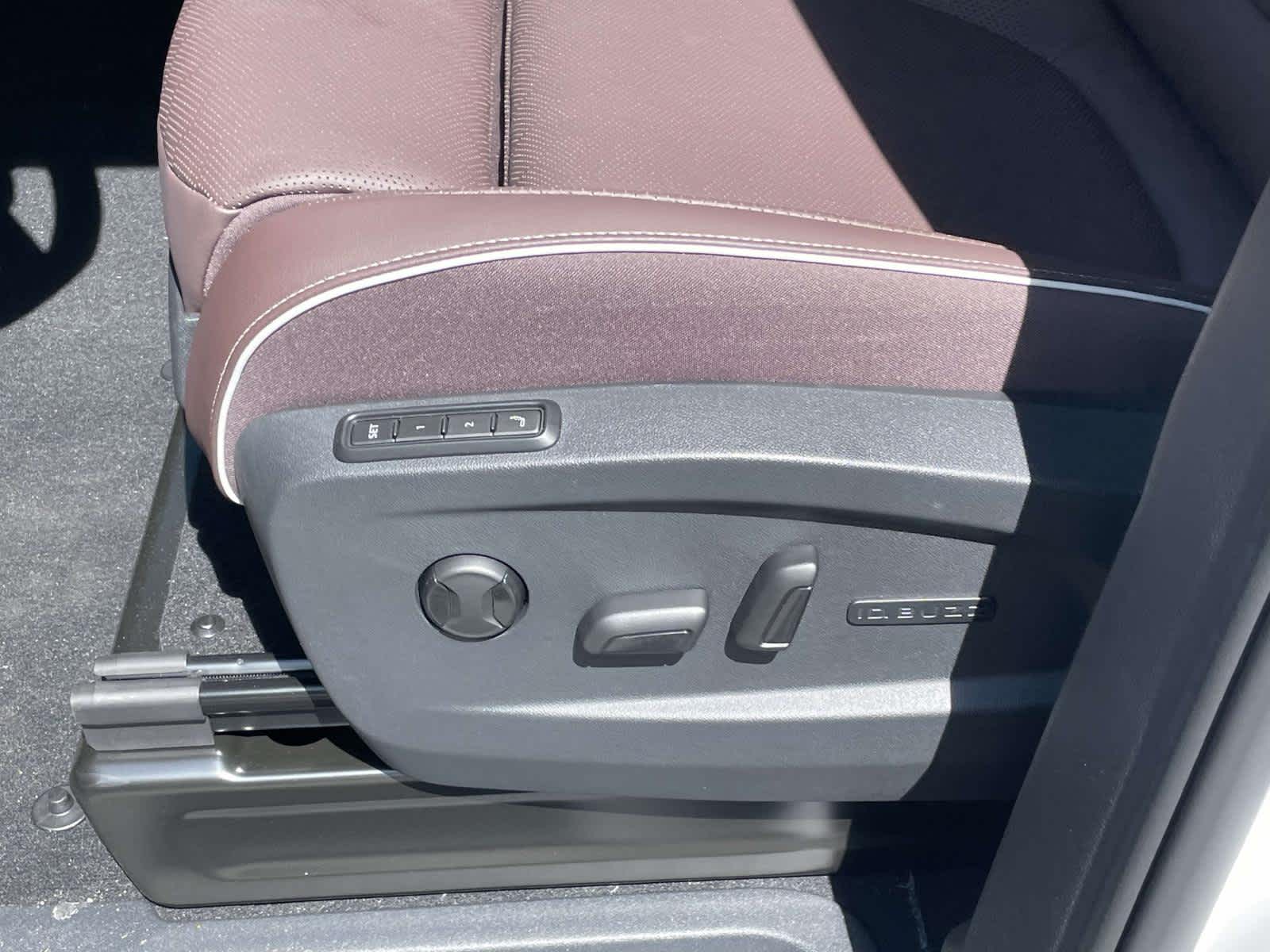 2025 Volkswagen ID. Buzz PRO S - Photo 13