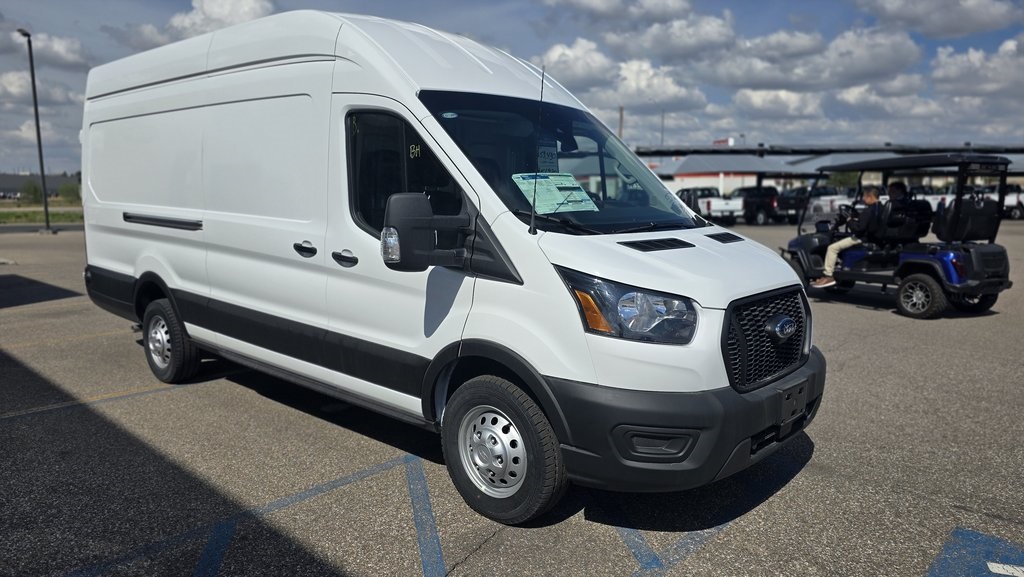 2024 Ford Transit Cargo Van photo 4