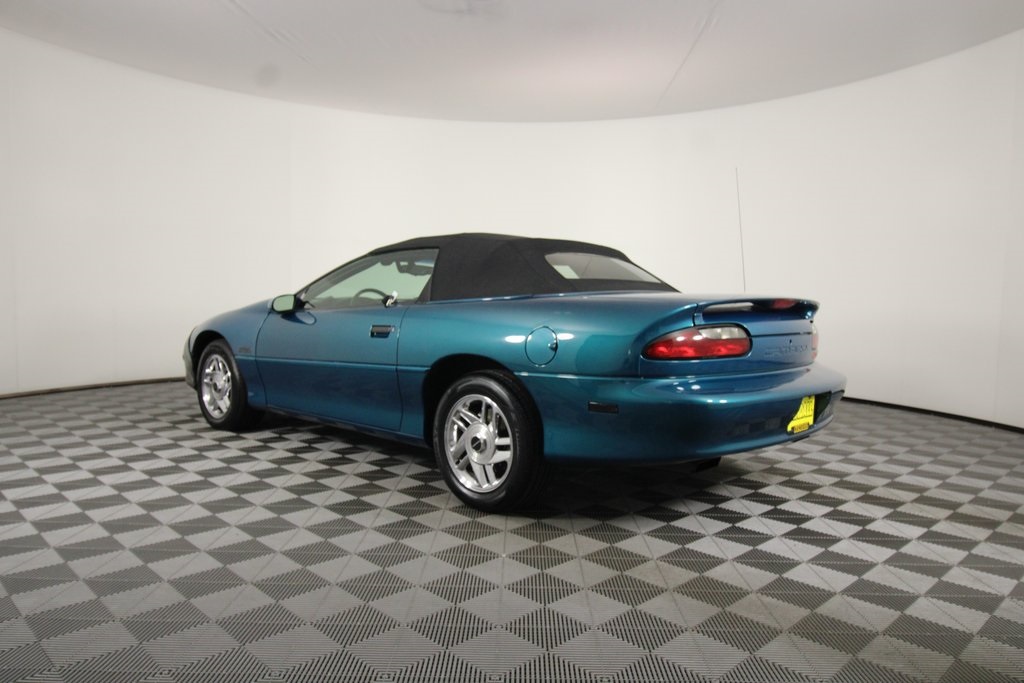 1995 Chevrolet Camaro Sport Coupe photo 3