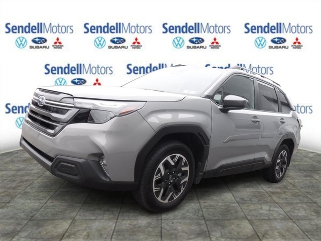 2025 Subaru Forester Premium photo 4