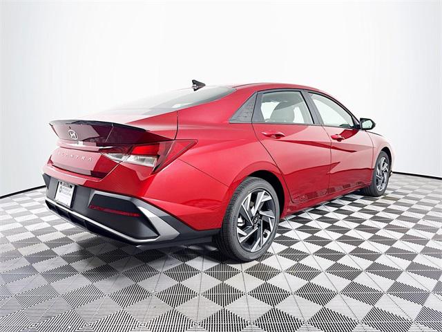 2025 Hyundai Elantra SEL Sport photo 6