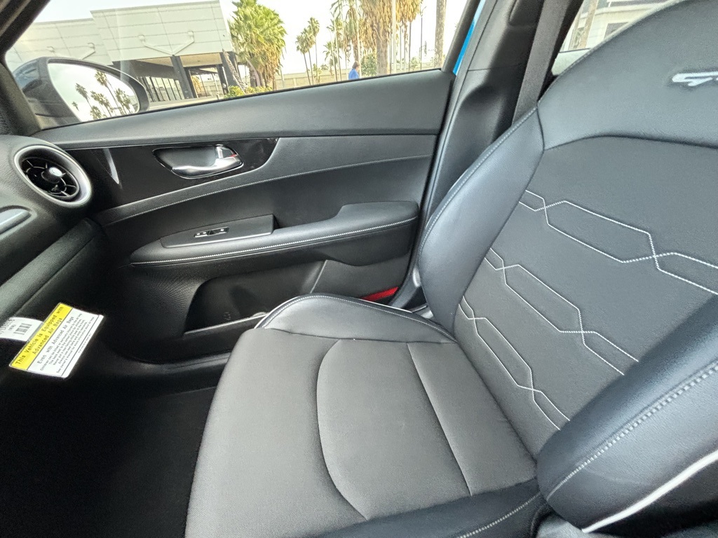 2024 Kia Forte GT-Line photo 12