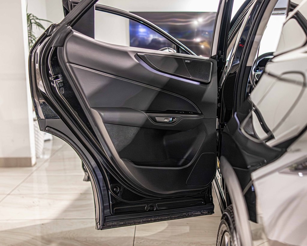 2025 LEXUS NX - Image 32