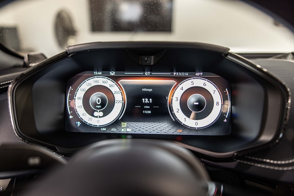 2025 ASTON MARTIN DBX - Image 25