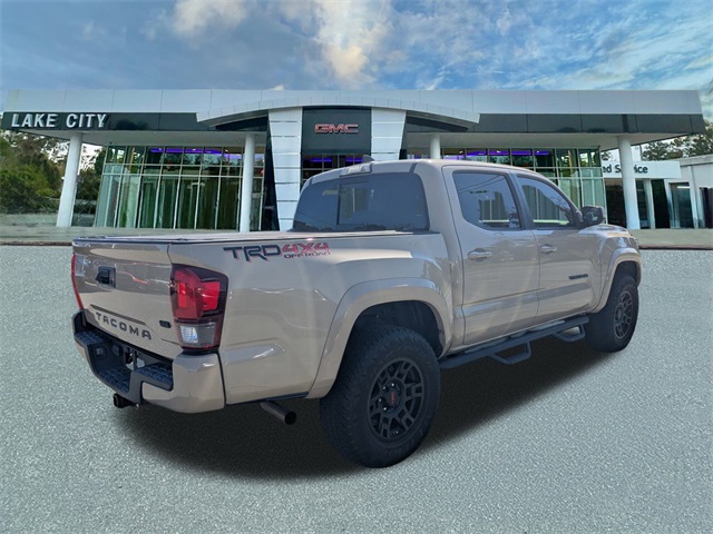 2018 Toyota Tacoma SR5 TRD Sport photo 3
