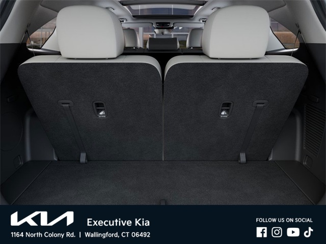 2025 Kia Sorento S photo 18