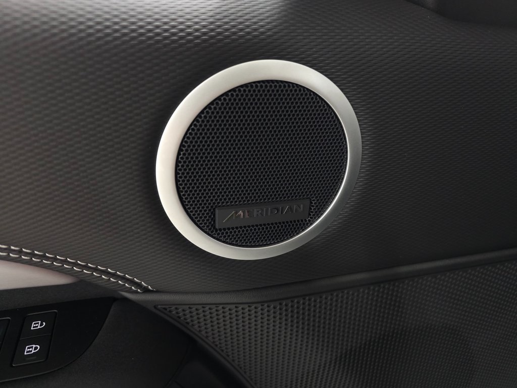 2025 LAND ROVER DISCOVERY - Image 13