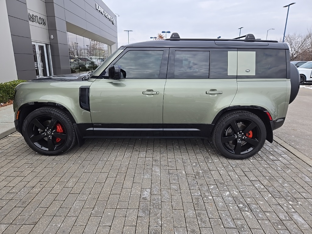 2020 Land Rover Defender X's photo